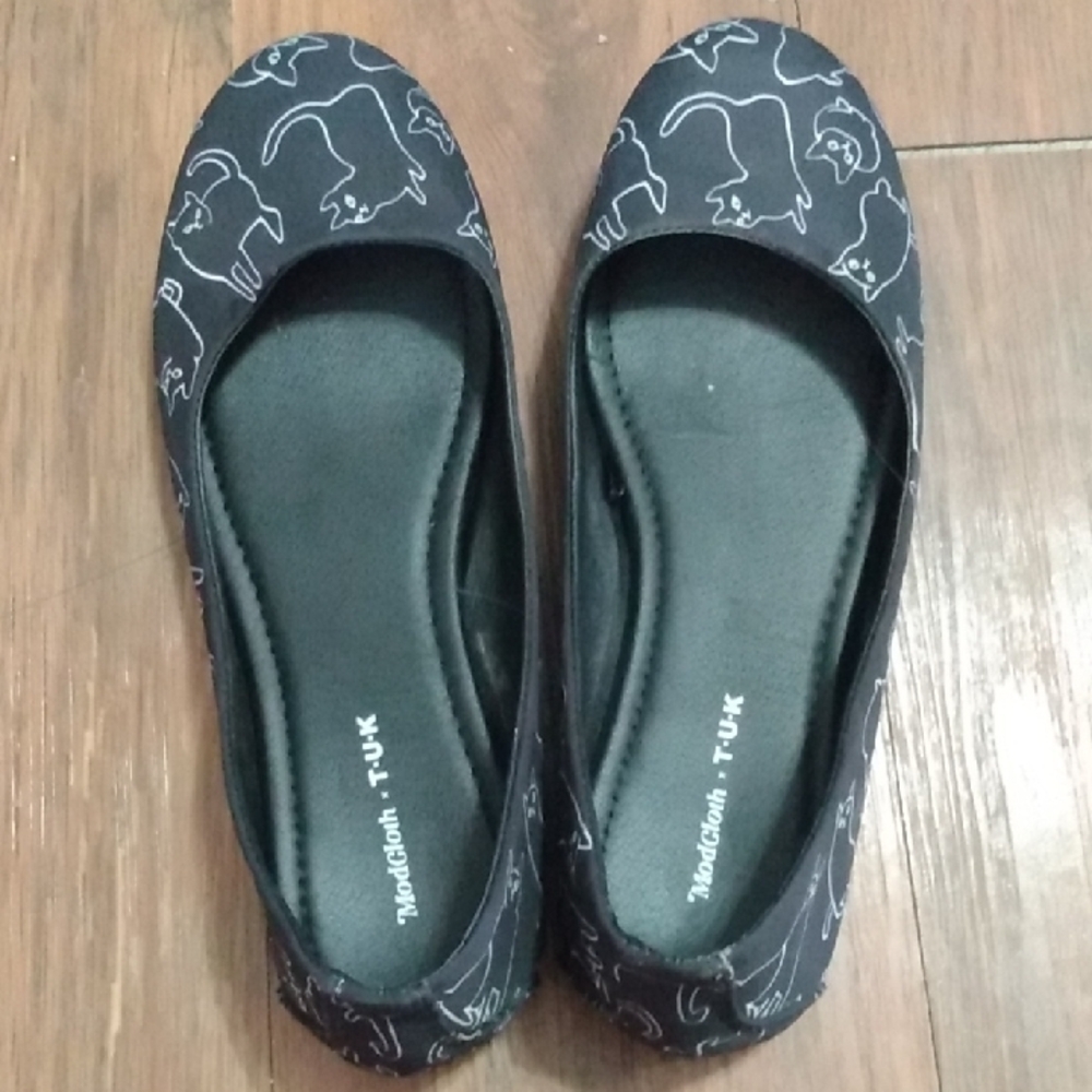T.U.K Modcloth Women's Black Cat Print Flats Size US 7